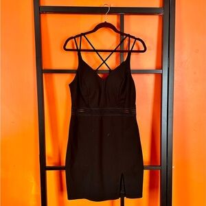 🖤 Black Strappy Back Fit & Flare Dres